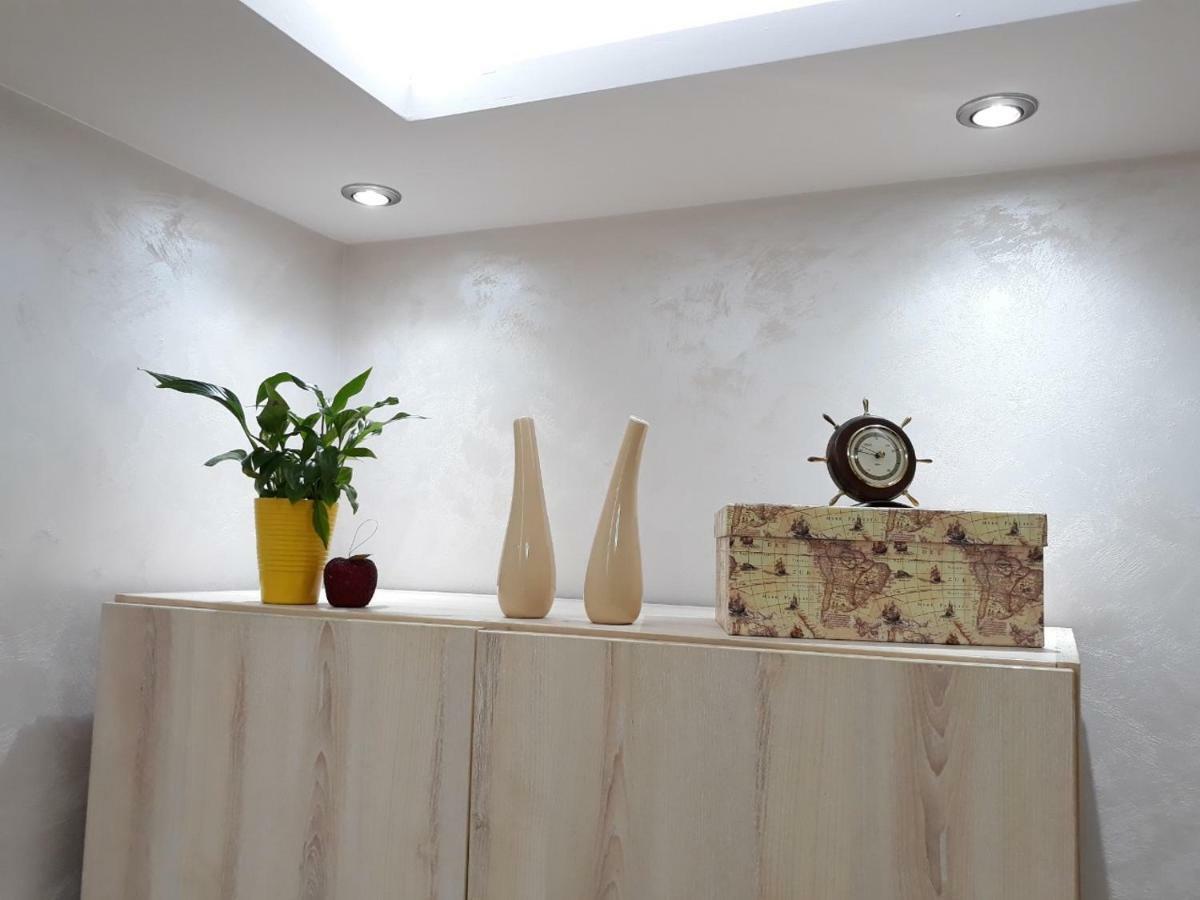 Sweet Yellow Apartment 贝尔格莱德 外观 照片